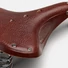 Kép 6/8 - BROOKS NYEREG B67 NŐI BARNA B427DS A07205 NYEREG - 6