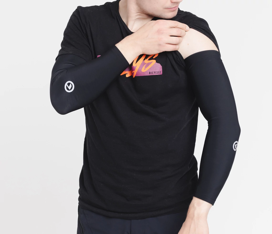 THERMO-KARMELEGÍTŐ KELLYS THERMO - XL RUHÁZAT