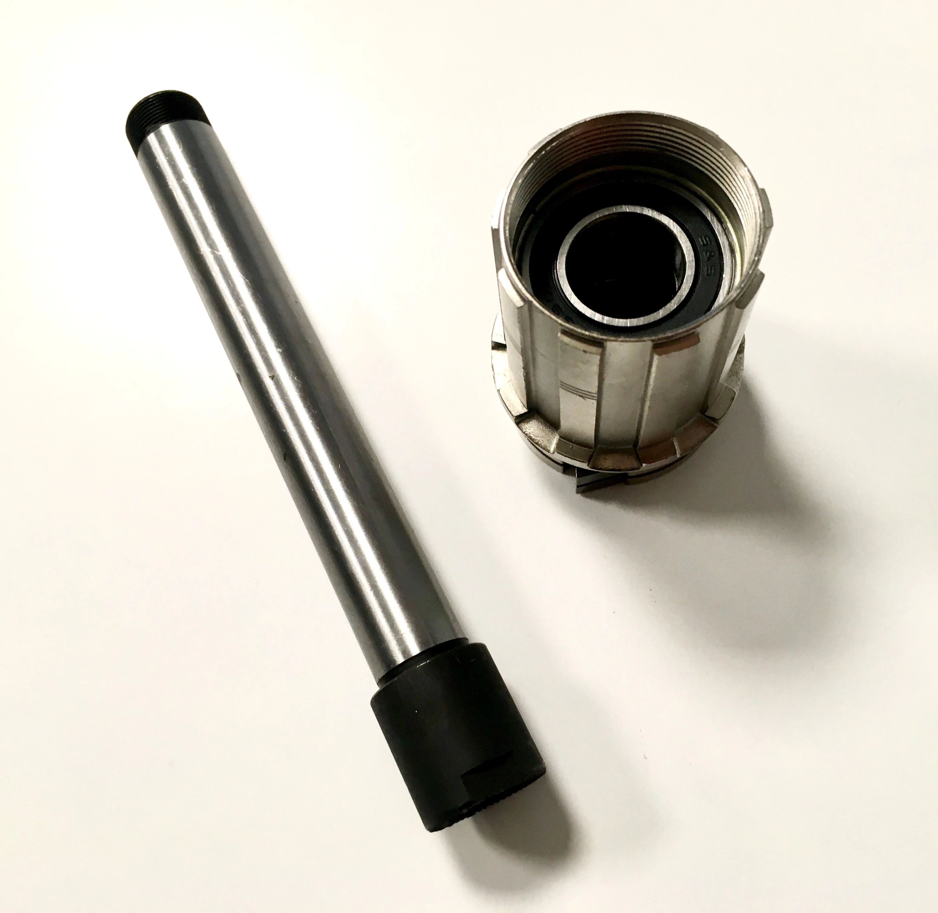 KT-M5TR FREEHUB BODY + REAR AXLE ALKATRÉSZ