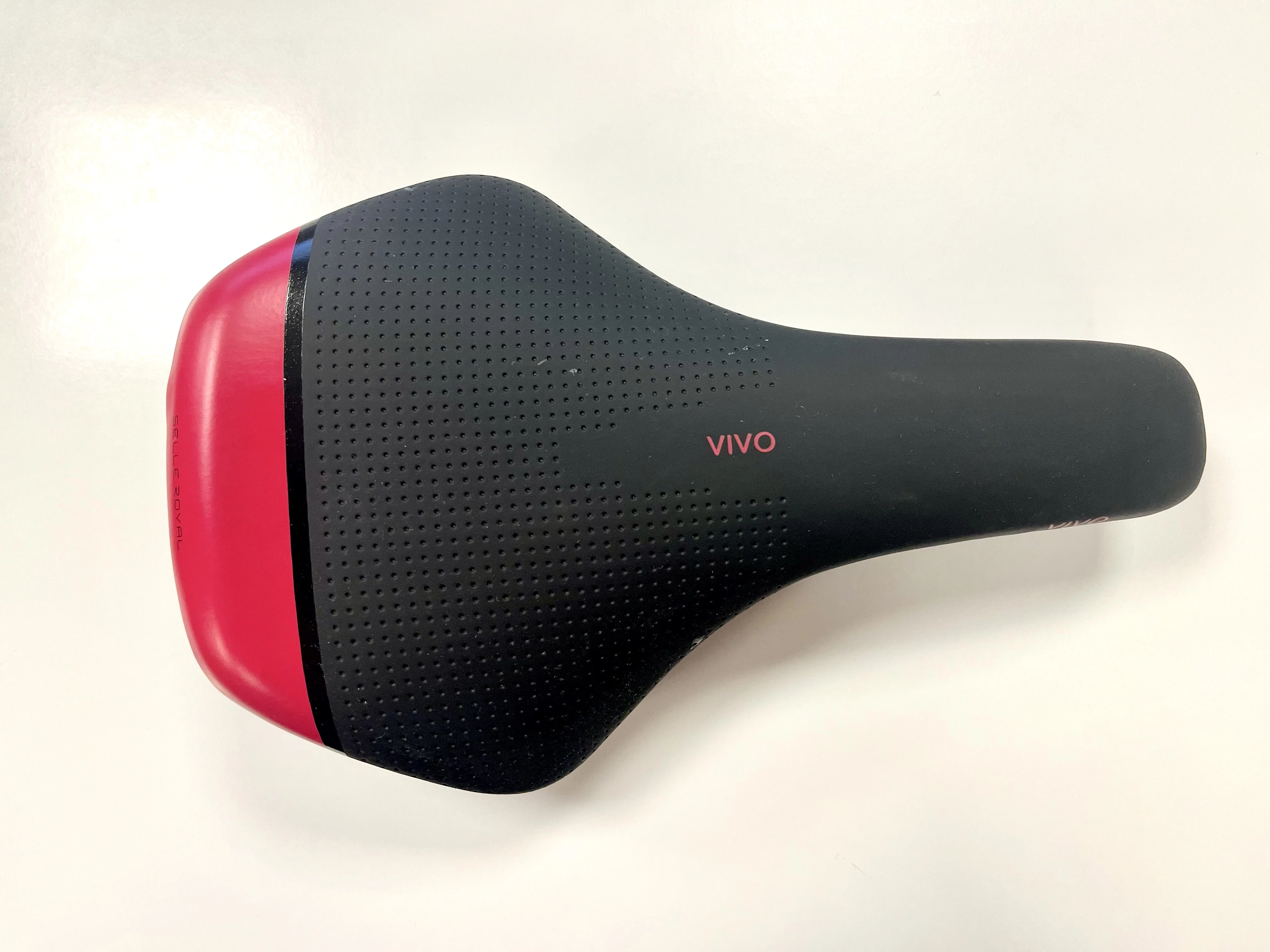 NYEREG SELLE ROYAL VIVO BLK/RHOD.RED NYEREG