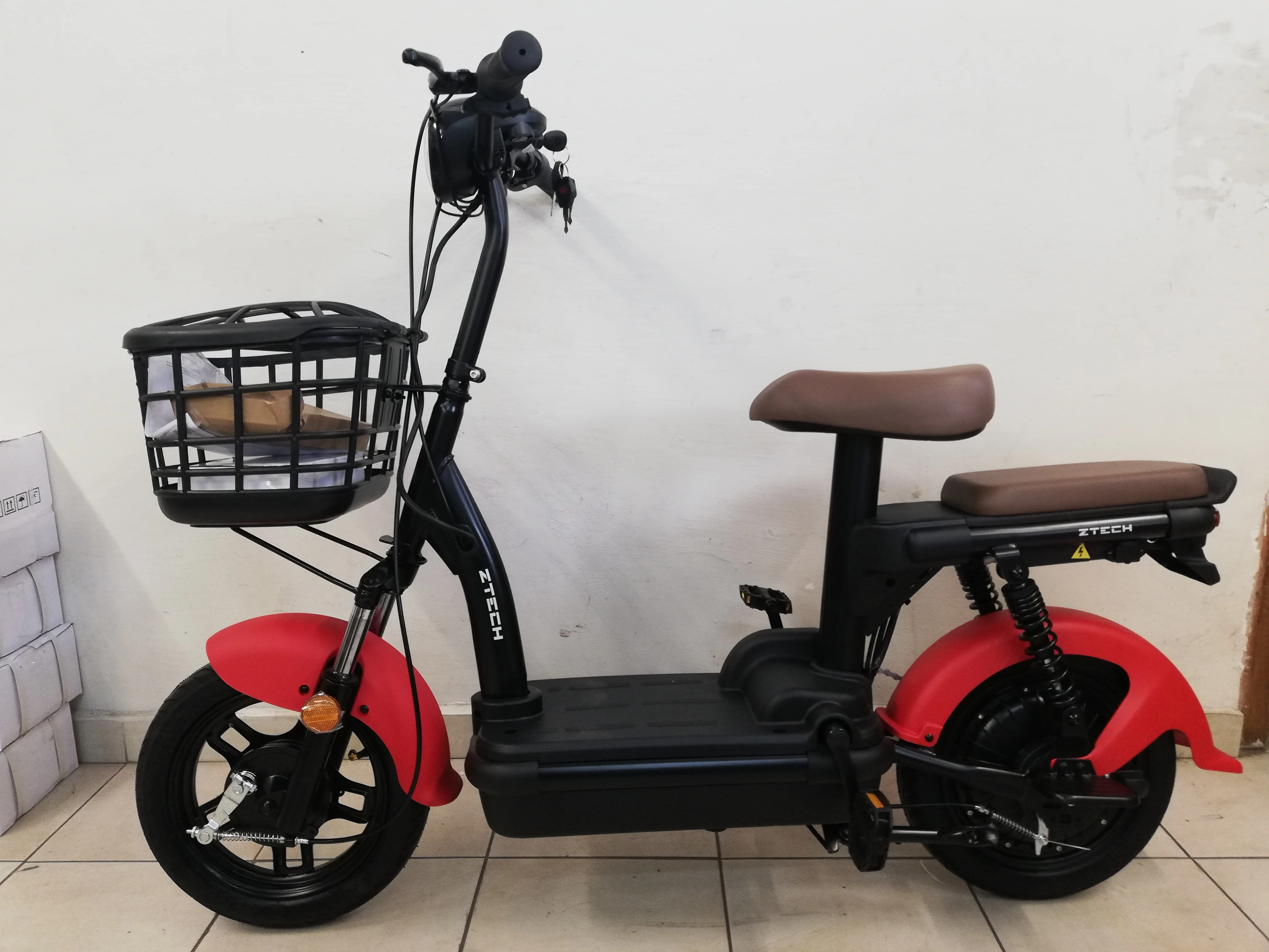 Elektromos robogó ZT-06 48v 12Ah 350W  14